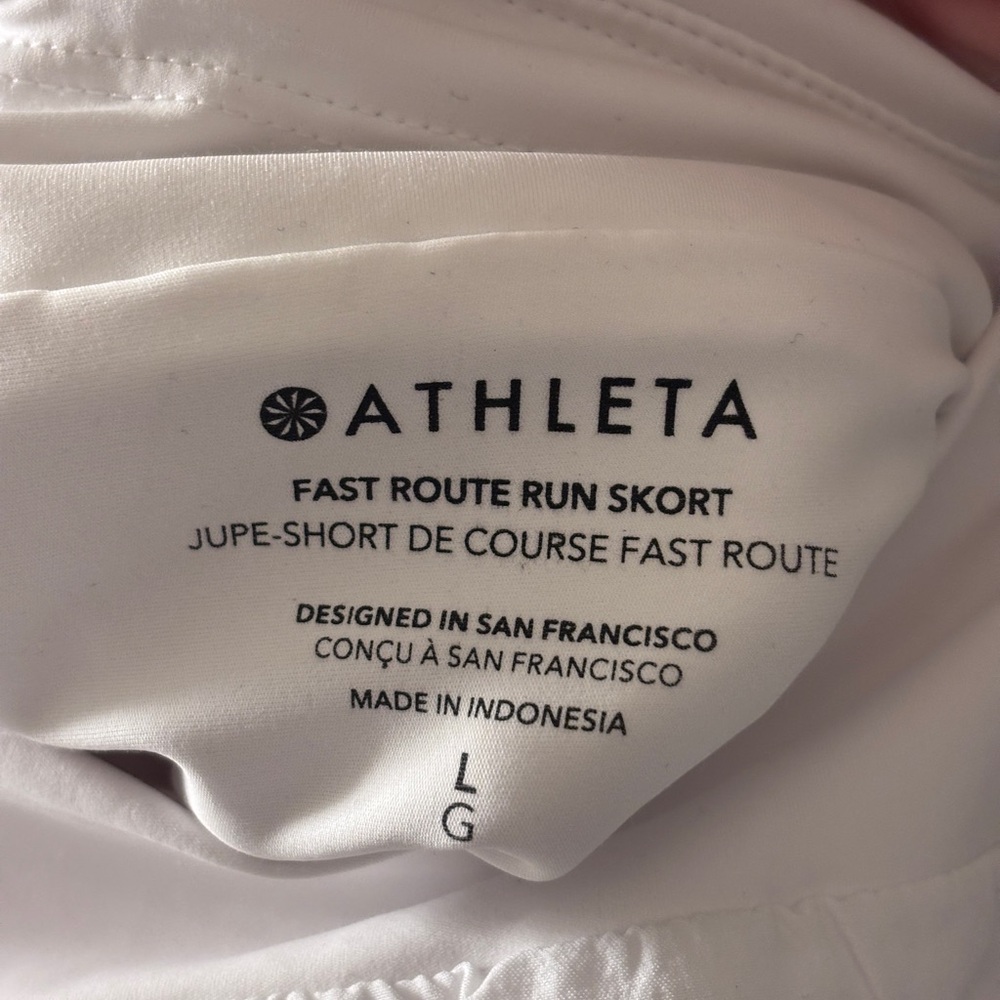 NWT Athleta Sz L Fast Route Mid Rise 13" Run Skort in White, Reflective Glintz - Picture 8 of 12